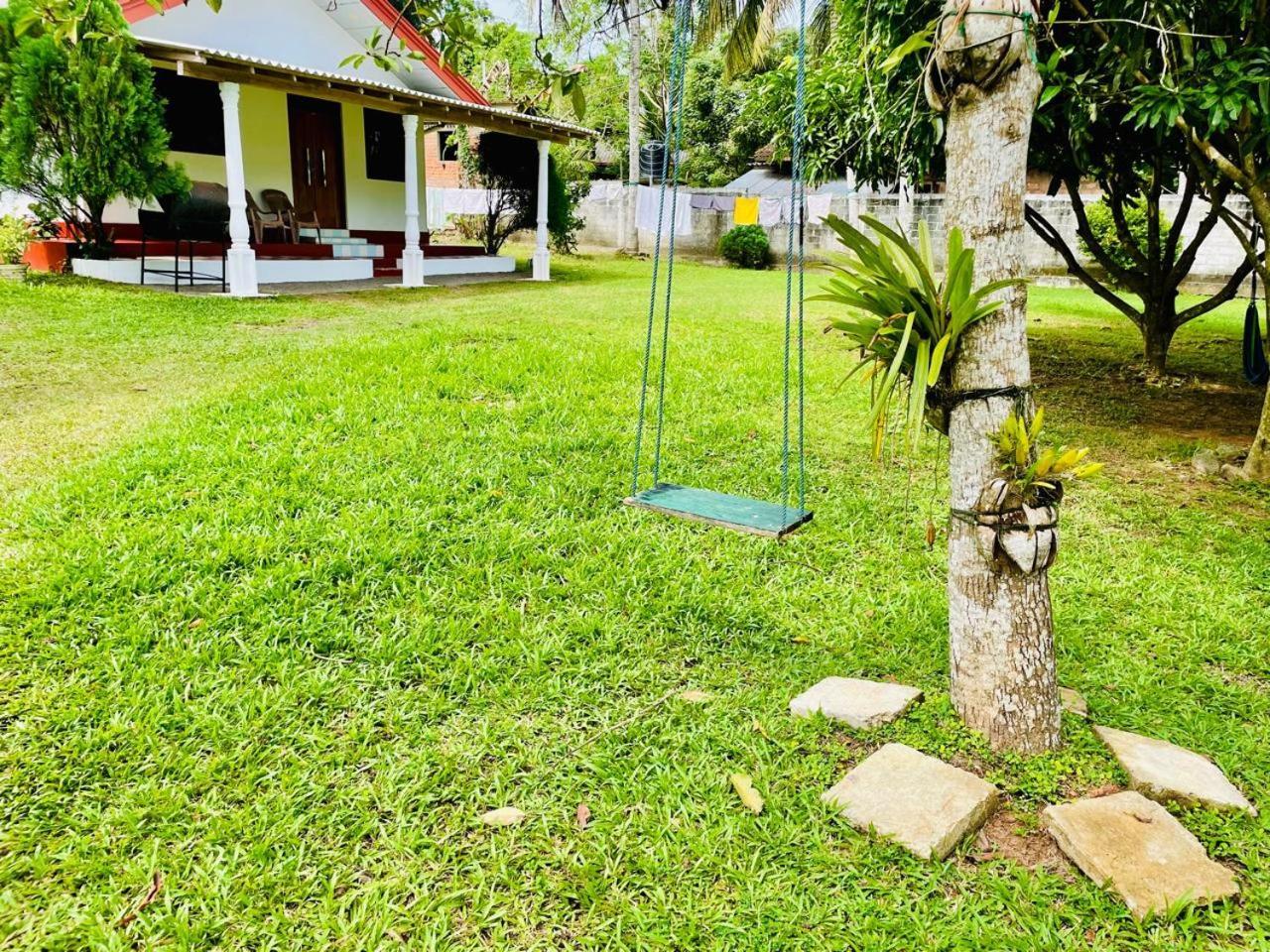 Secret Garden Mirissa Villa Екстериор снимка